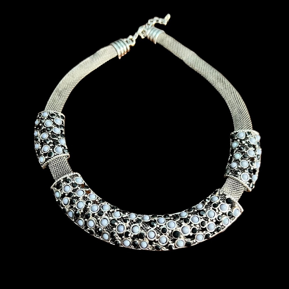 Round Pendant Necklace